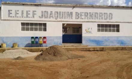 Ouro Velho: prefeito Augusto Valadares anuncia reforma de escola na zona rural